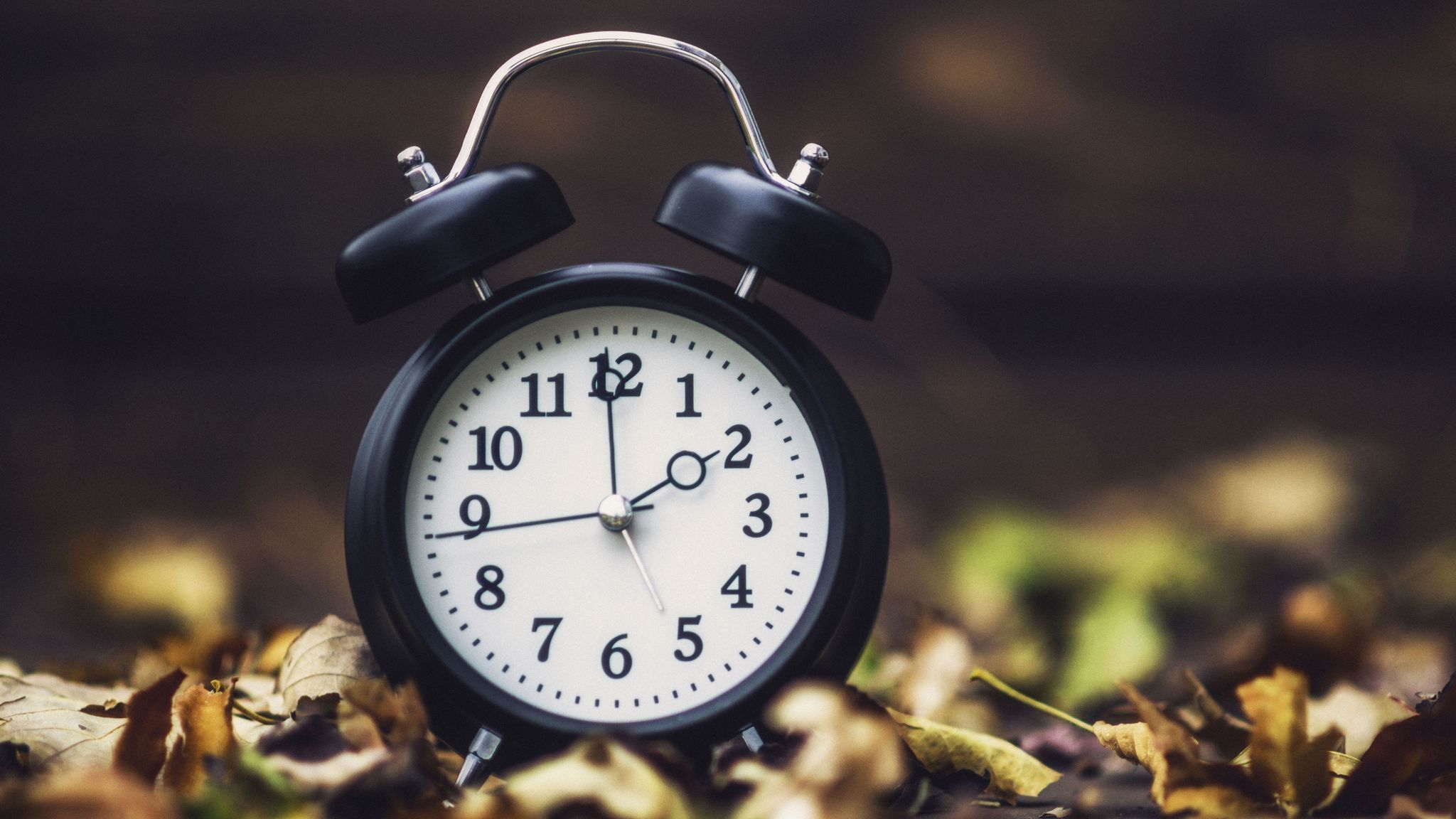 The Psychology of Time in our Lives: 5 Types of Time Perspective and 4 Principles of Time Management